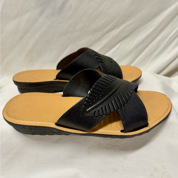 CAROL WRIGHT Black Slide Sandals "PALM" Flexible 1 1/4" Wedge Heel NWOT Size 39 - Picture 1 of 12
